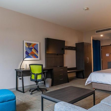 Holiday Inn Express & Suites - Tijuana Otay By Ihg Екстер'єр фото
