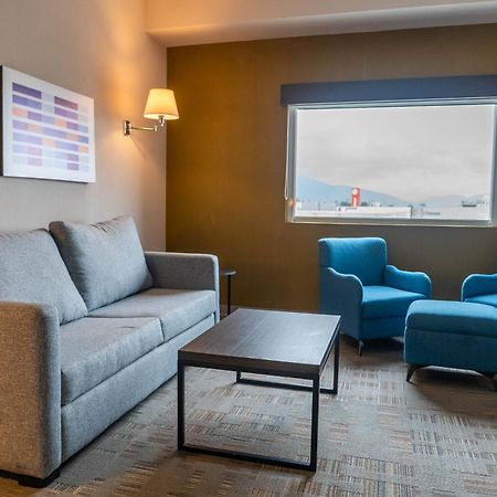 Holiday Inn Express & Suites - Tijuana Otay By Ihg Екстер'єр фото