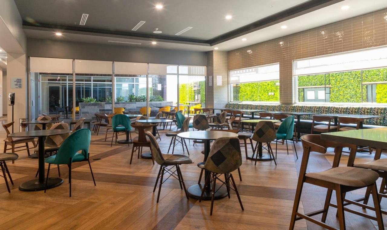 Holiday Inn Express & Suites - Tijuana Otay By Ihg Екстер'єр фото
