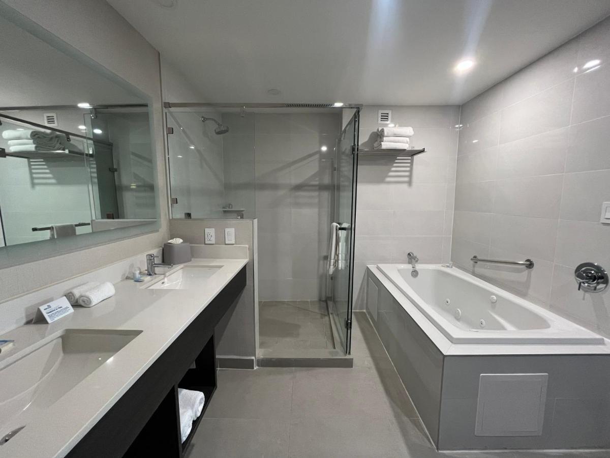 Holiday Inn Express & Suites - Tijuana Otay By Ihg Екстер'єр фото