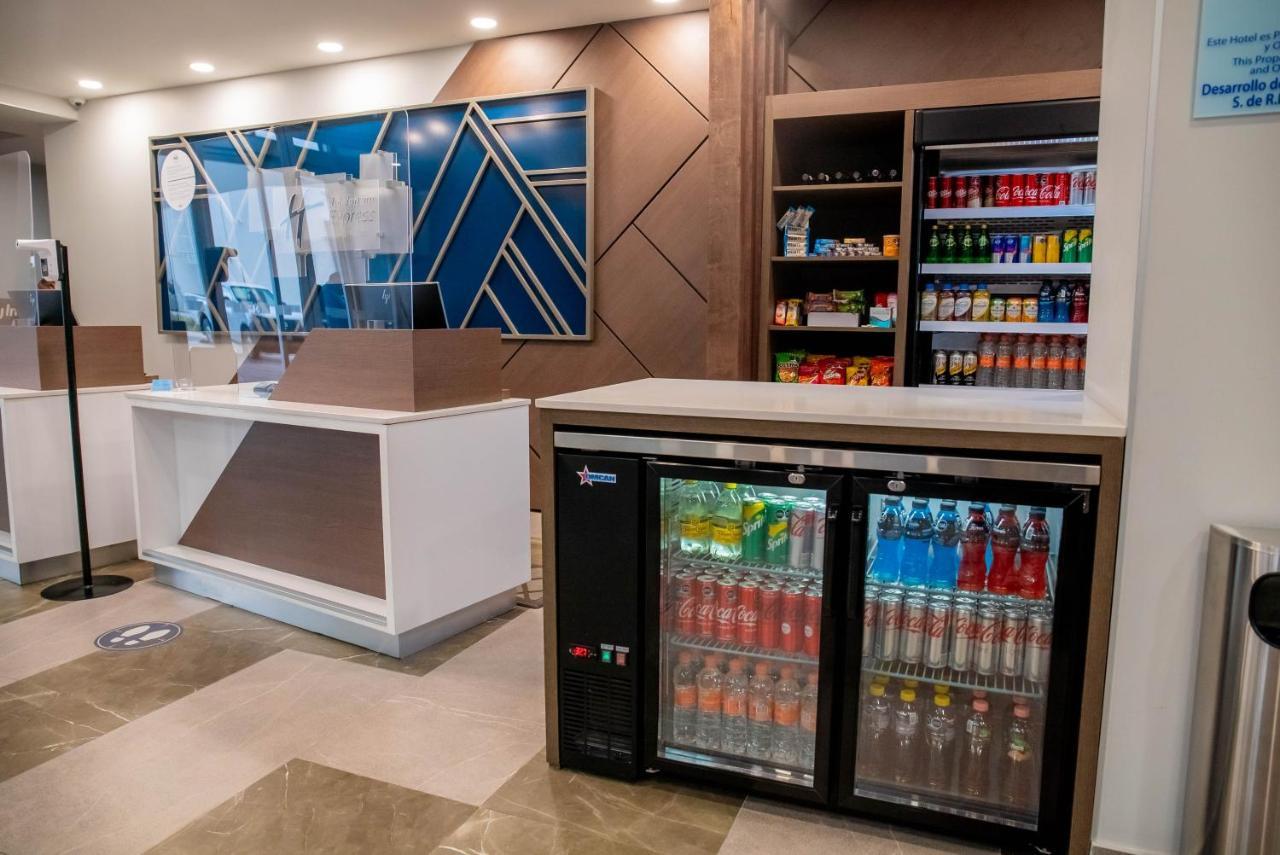Holiday Inn Express & Suites - Tijuana Otay By Ihg Екстер'єр фото