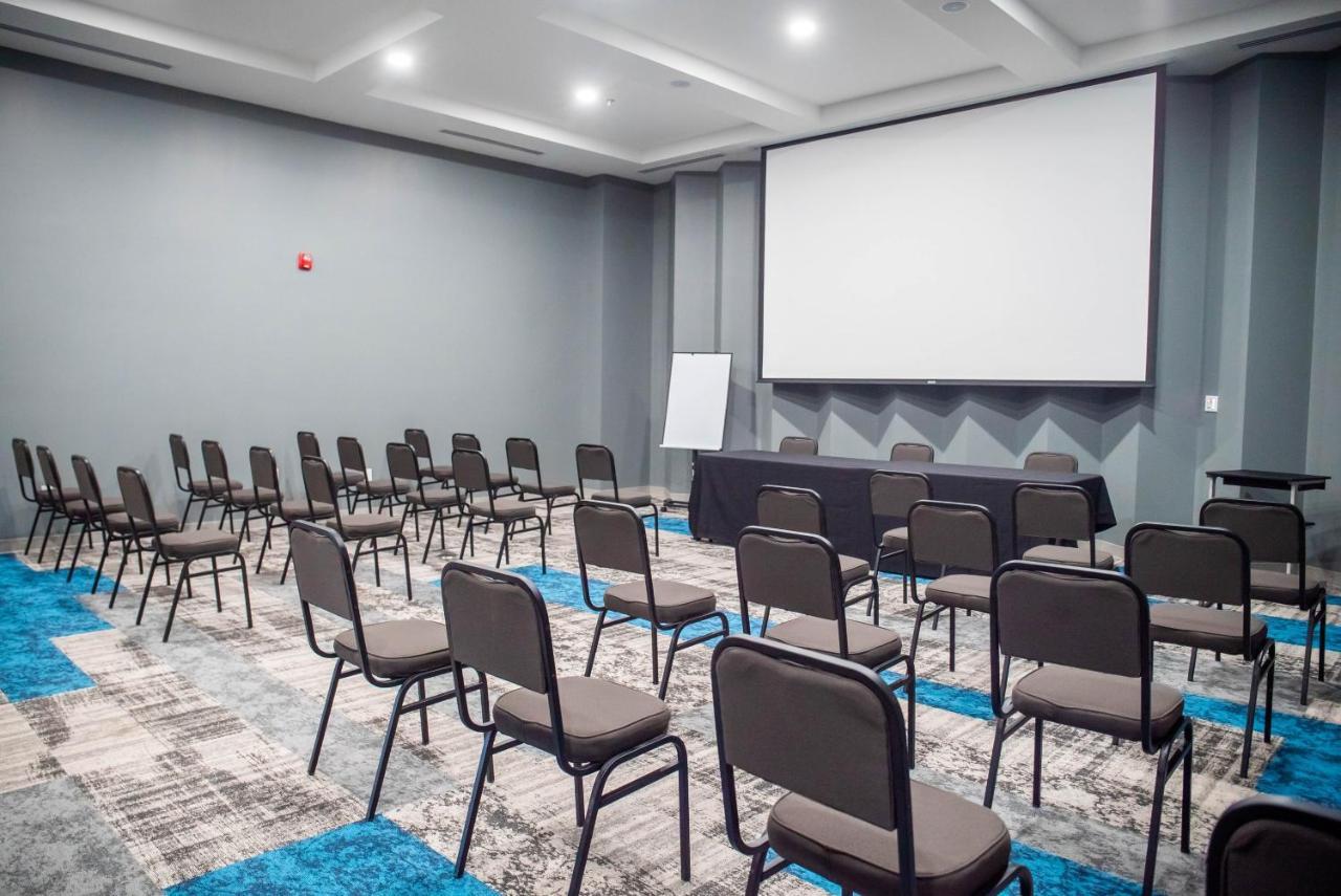 Holiday Inn Express & Suites - Tijuana Otay By Ihg Екстер'єр фото